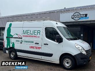 damaged commercial vehicles Renault Master T35 2.3 DCI L2H3 3-Pers Navigatie Cruise Airco PDC Trekhaak 2014/1