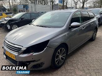 Peugeot 308 SW 1.2 PureTech Style Automaat Navigatie PDC Cruise Trekhaak picture 4