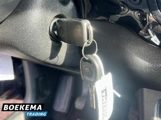 Volkswagen Up! 1.0 Move Up! Navigatie Airco 5-Deurs picture 29