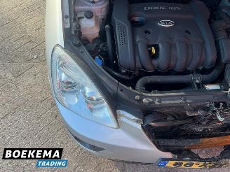 Kia Carens 2.0 CVVT X-clusive 7-Persoons Leer Navigatie Stoelverw. Airco picture 7