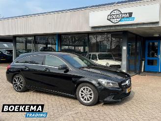 Coche accidentado Mercedes Cla-klasse 200 Ambition 156PK Widescreen Stoelverw. Navigatie 2015/12