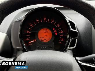 Peugeot 108 1.0 e-VTi Active Airco 5-Deurs picture 19