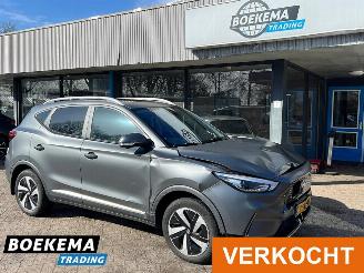 Coche accidentado MG ZS EV Long Range Luxury 70 kWh Panorama Leer Camera Navigatie 2023/12