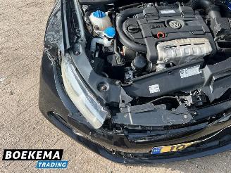 Volkswagen Scirocco 1.4 TSI Highline DSG Leer Navigatie Stoelverw picture 9