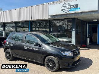 uszkodzony samochody osobowe Dacia Sandero 1.2 16V Airco Elek-Ramen 2015/2