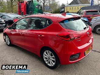 Kia Cee d cee'd 1.0 T-GDi ComfortPlusLine Navigator picture 3