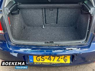 Volkswagen Golf 1.4 Trendline Stoelverwarming Cruise Climate picture 9