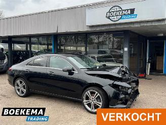 damaged passenger cars Mercedes Cla-klasse 200 Premium Plus Automaat Navigatie Clima 2020/2