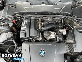 BMW 3-serie 318i High Executive Automaat Navigatie Xenon picture 13