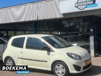 Vrakbiler auto Renault Twingo 1.5 dCi Collection Airco Cruise 2011/7