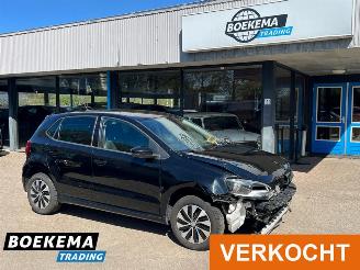 Vaurioauto  passenger cars Volkswagen Polo 1.0 TSI 95PK Edition Airco 5-Deurs 2017/7