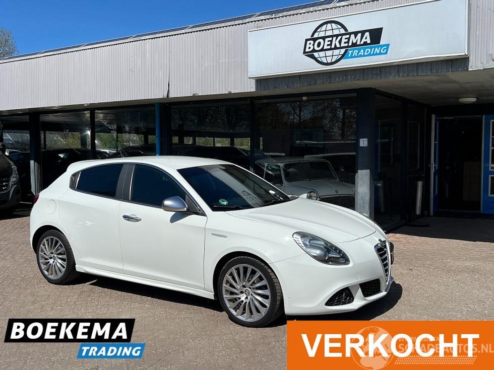 Alfa Romeo Giulietta 1.4 T Distinctive Automaat Memory Stoelverw BOSE