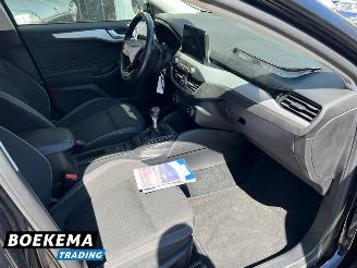 Ford Focus Wagon 1.0 EcoBoost ST Line X Business Navigatie Winterpalkket picture 17