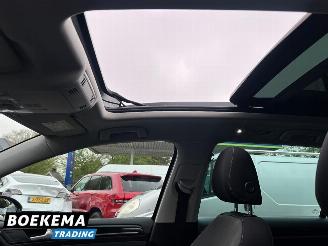 Volkswagen Golf 1.4 TSI 150PK Highline DSG Panorama Virtual Stoel/Stuurverw Massage Camera Trekhaak picture 17