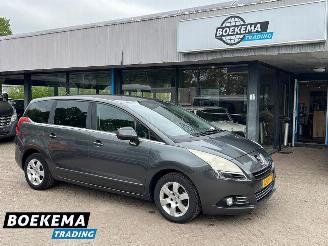 Voiture accidenté Peugeot 5008 1.6 VTi Blue Lease 7-Persoons Leer Stoelverwarming Navigatie Climate Cruise 2010/10