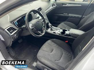 Ford Mondeo 2.0 IVCT HEV Titanium Climate Cruise PDC picture 11