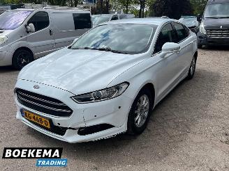Ford Mondeo 2.0 IVCT HEV Titanium Climate Cruise PDC picture 4
