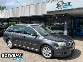 škoda osobní automobily Toyota Avensis wagon 2.0 VVTi Luna Navigatie Climate Cruise 2008/5