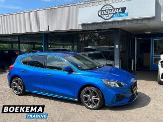 Vaurioauto  passenger cars Ford Focus 1.0 EcoBoost Hybrid ST Line Stoel/Stuurverwaming Climate Navigatie Camera 2021/10