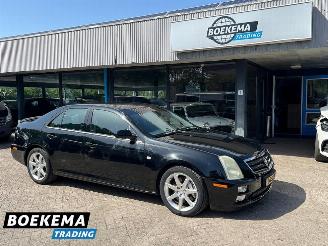 Schadeauto Cadillac STS 4.6 V8 Launch Edition Bose Keyless Stoelverw + koeling 2006/3