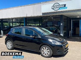 Schadeauto Peugeot 208 1.2 PureTech Active Navigatie Airco Cruise 2018/5