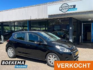 Schadeauto Peugeot 208 1.2 PureTech Active Navigatie Airco Cruise 2018/5