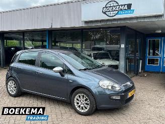 Damaged car Fiat Punto Evo 1.4 Dynamic Airco 5-Deurs 2009/11