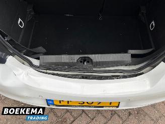Opel Corsa 1.4 Online Edition Navigatie Airco Cruise 5-Deurs LMV picture 11