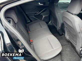 Ford Focus 1.0 EcoBoost ST Line Winterpakket Navi Clima Cruise picture 20