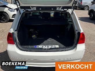 BMW 3-serie 330xd Dynamic Exe Automaat Panorama Climate Cruise Navigatie picture 18