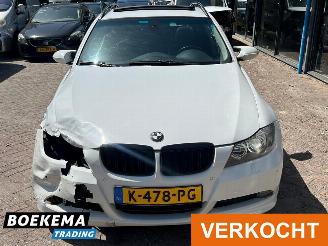 BMW 3-serie 330xd Dynamic Exe Automaat Panorama Climate Cruise Navigatie picture 5