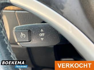 BMW 3-serie 330xd Dynamic Exe Automaat Panorama Climate Cruise Navigatie picture 26