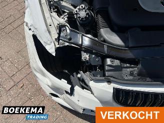BMW 3-serie 330xd Dynamic Exe Automaat Panorama Climate Cruise Navigatie picture 12