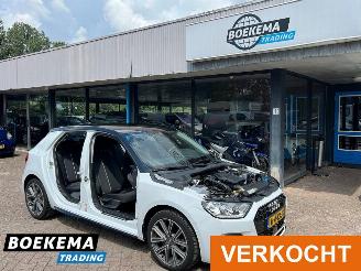 damaged passenger cars Audi A1 Sportback 30 TFSI epic Automaat Navigatie Digi-Dash Climate 2020/2