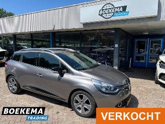 Schadeauto Renault Clio Estate 1.5 dCi ECO Night&Day Navigatie Cruise PDC Trekhaak 2015/6