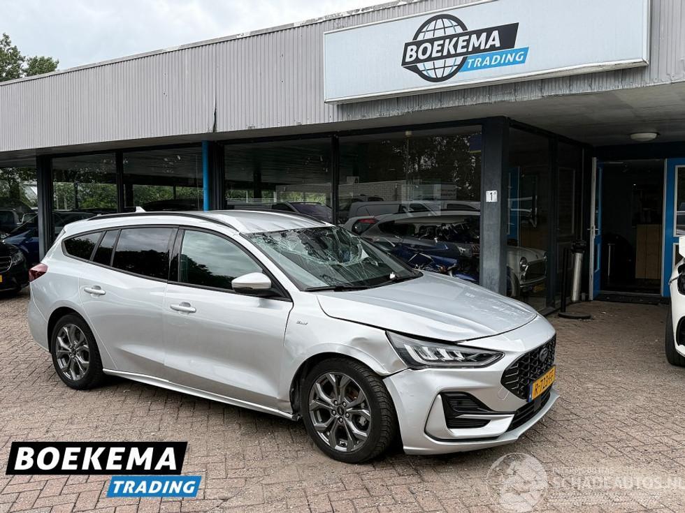 Ford Focus Wagon 1.0 EcoBoost Hybrid ST Line Navigatie Cruise Climate