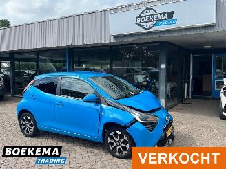 damaged passenger cars Toyota Aygo 1.0 VVT-i x-first Cruise-Control Arico 2018/6