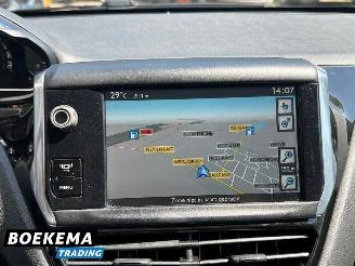 Peugeot 208 1.2 VTi Access Navi Cruise-Control Parkeersensoren Clima picture 18
