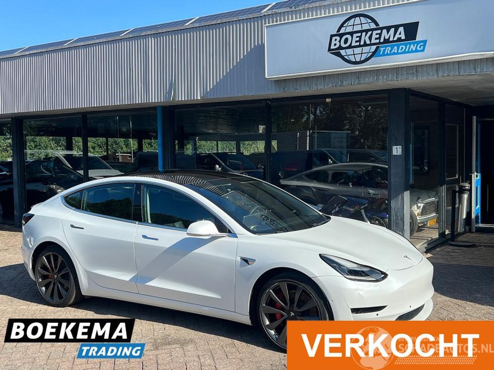 Tesla Model 3 Performance AWD 75 kWh Dual Motor Panorama