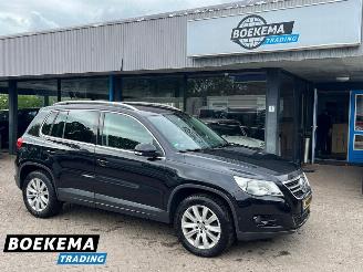 skadebil auto Volkswagen Tiguan 2.0 TSI Sport&Style 4Motion DSG Leer Stoelverwarming Navigatie 2010/11