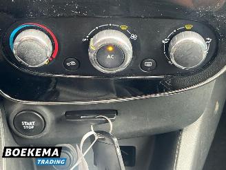 Renault Clio 1.2 16V Navigatie Airco Elektrische ramen picture 20