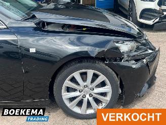 Lexus IS 300h 25th Edition Stoelverwarming Navigatie Parkeercamera picture 8