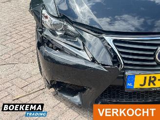 Lexus IS 300h 25th Edition Stoelverwarming Navigatie Parkeercamera picture 7