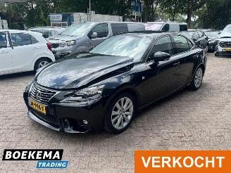 Lexus IS 300h 25th Edition Stoelverwarming Navigatie Parkeercamera picture 4