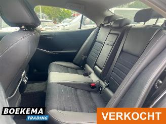 Lexus IS 300h 25th Edition Stoelverwarming Navigatie Parkeercamera picture 18