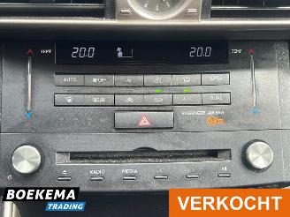 Lexus IS 300h 25th Edition Stoelverwarming Navigatie Parkeercamera picture 26
