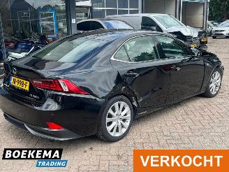 Lexus IS 300h 25th Edition Stoelverwarming Navigatie Parkeercamera picture 2