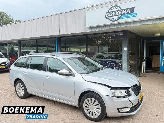 Auto incidentate Skoda Octavia Combi 1.2 TSI Ambition Navigatie Cruise Climate 2014/6