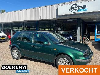 Unfallwagen Volkswagen Golf 1.6 5-Deurs Trekhaak LMV 1999/4
