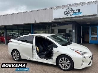 skadebil auto Toyota Prius 1.8 Executive JBL Navigatie Leer Stoelverwarming 2017/5